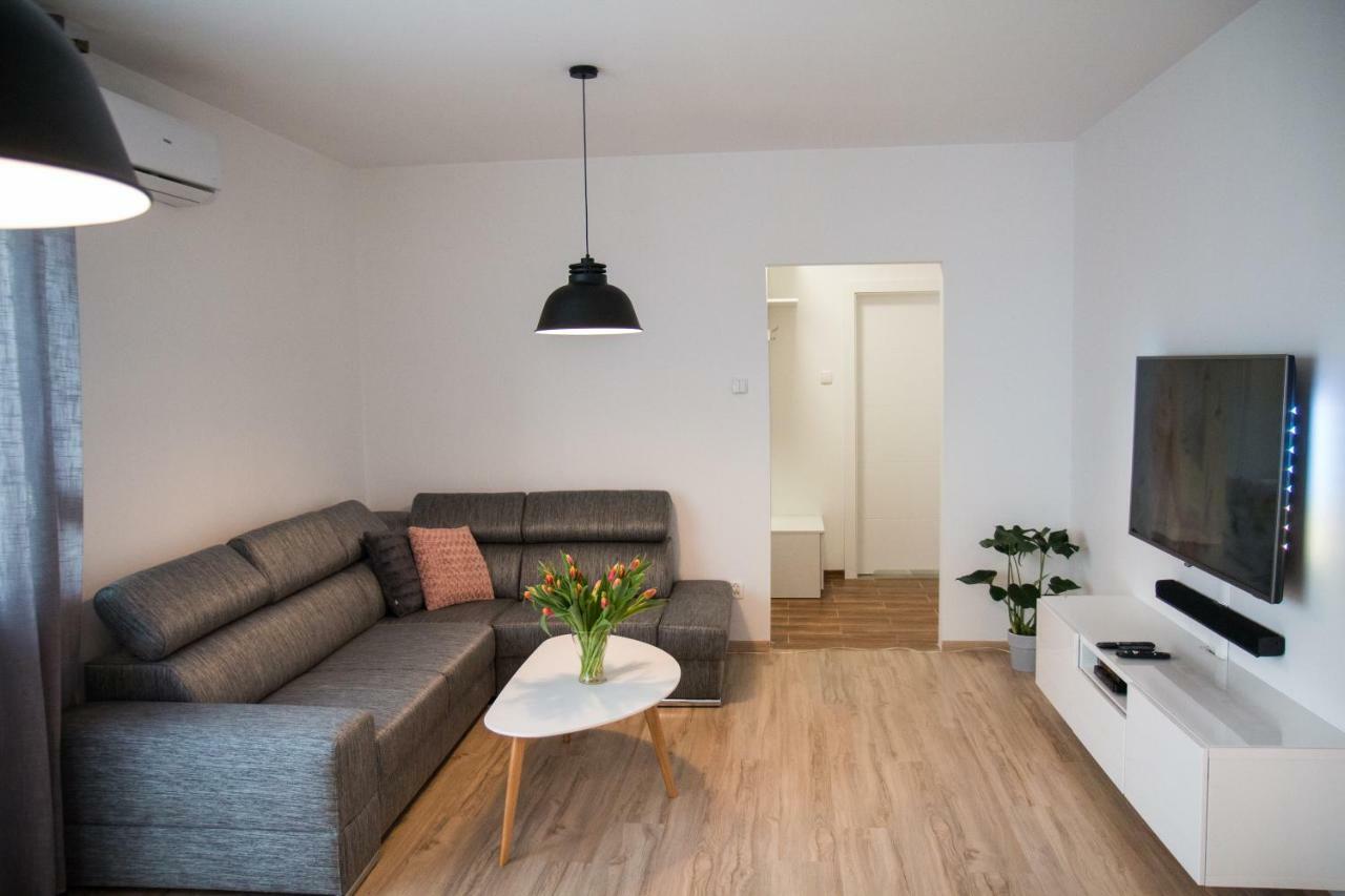 Apartament F&J Торунь Екстер'єр фото