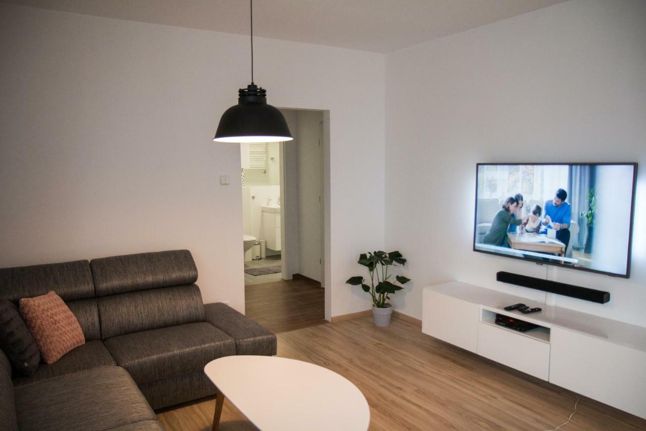 Apartament F&J Торунь Екстер'єр фото