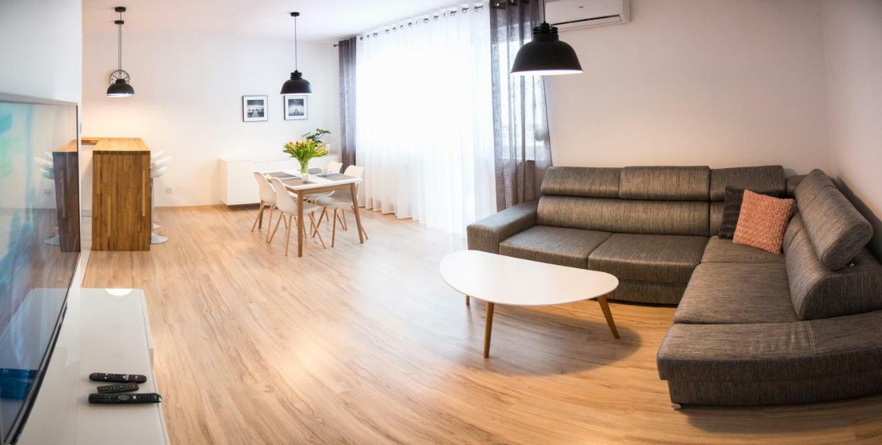 Apartament F&J Торунь Екстер'єр фото